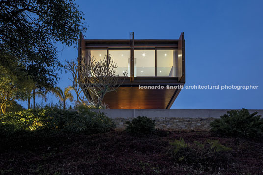 casa rsc - fazenda boa vista jacobsen arquitetura