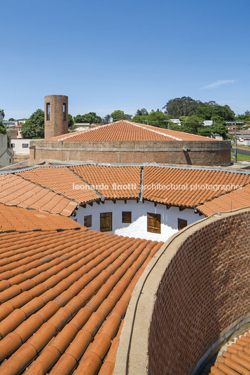 igreja espirito santo do cerrado lina bo bardi