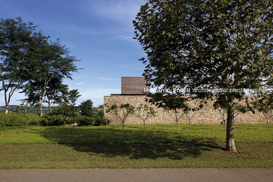 residência ct - quinta da baroneza bernardes+jacobsen