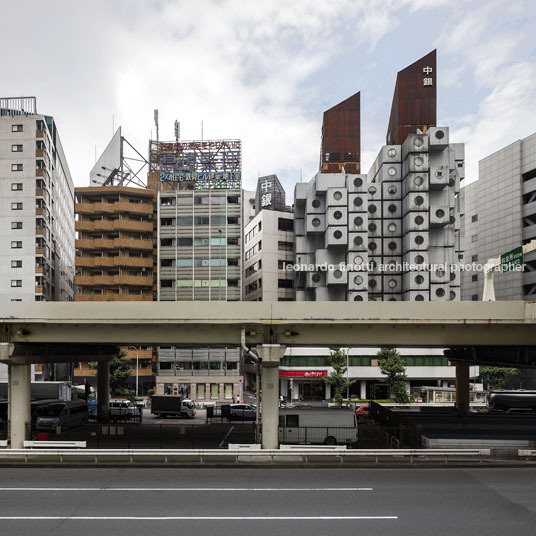 nakagin capsule tower kisho kurokawa