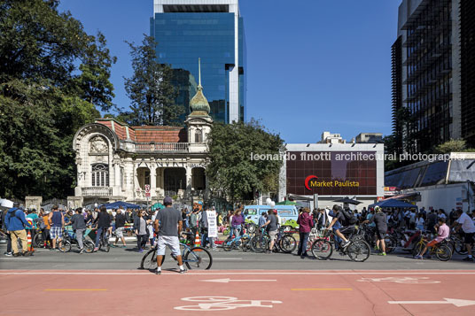 paulista ave several authors