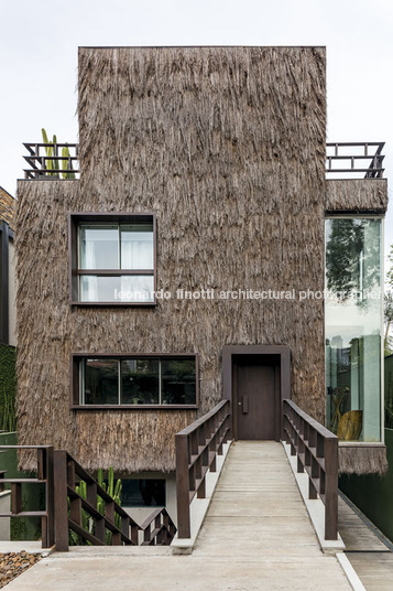 house on atlantica avenue estudio campana