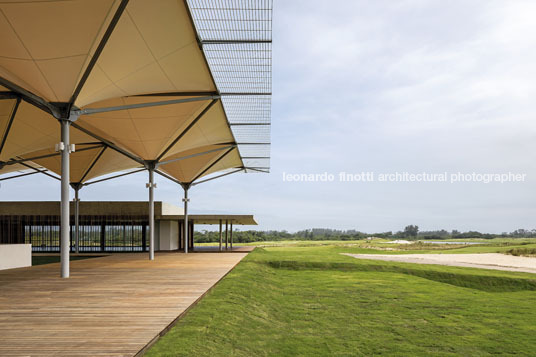 olympic golf course rua arquitetos