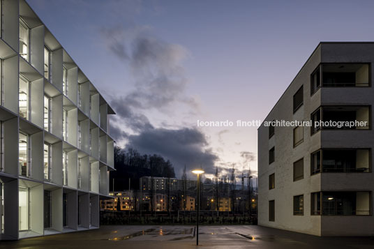 emmi-main office and apartment complex rüssli architekten