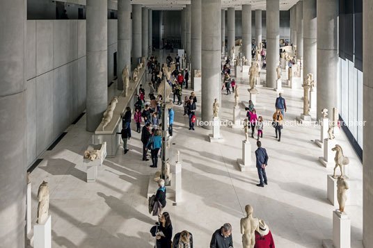 acropolis museum bernard tschumi