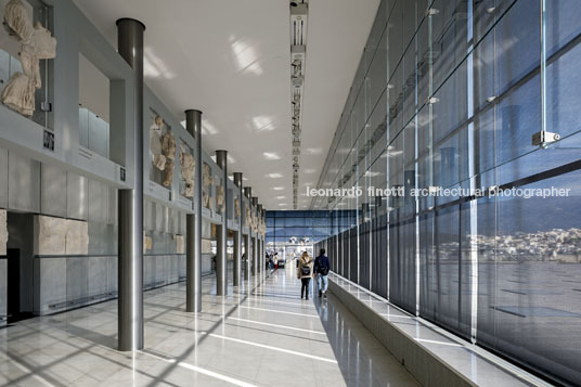 acropolis museum bernard tschumi