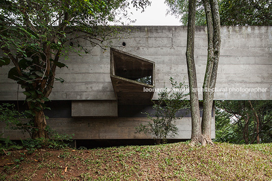 casa butantã paulo mendes da rocha