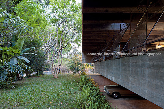 casa butantã paulo mendes da rocha