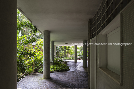 edifício antônio ceppas jorge machado moreira