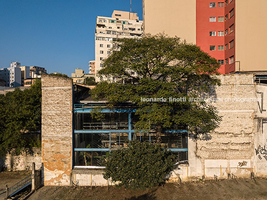 teatro oficina Lina Bo Bardi