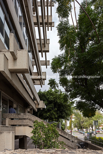 edificio san carlos jorge rojo santamaría