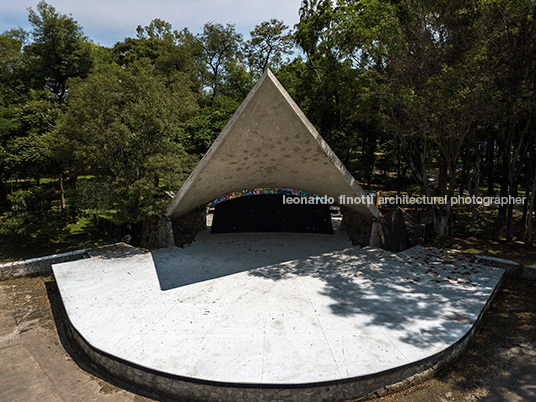 “la concha acústica” del parque agua azul alejandro zohn