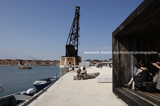 reporting from the front - arsenale della biennale 2016 alejandro aravena