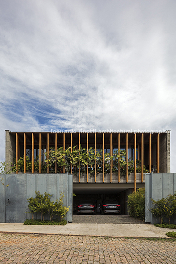 casa poa bernardes arquitetura