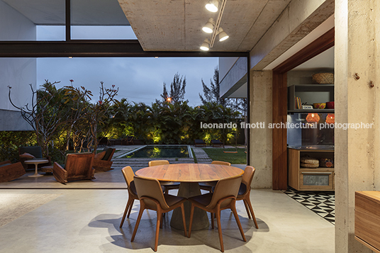 smj residence telles arquitetura