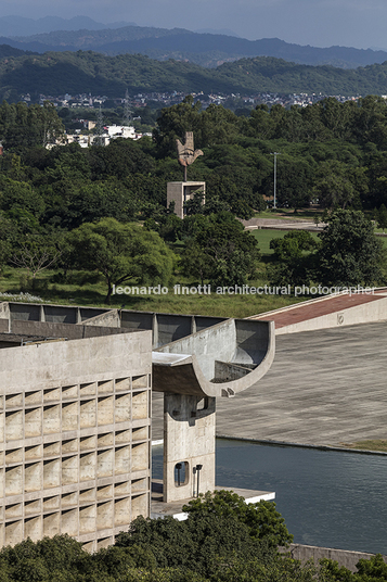 palace of assembly le corbusier