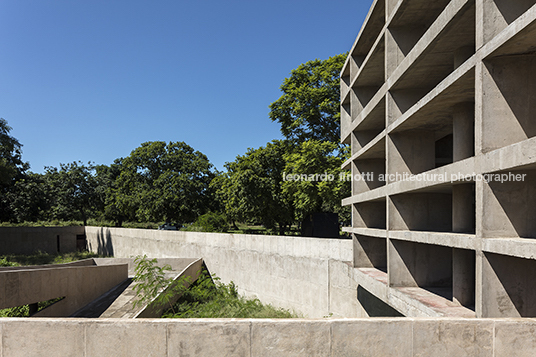 the tower of shadow le corbusier