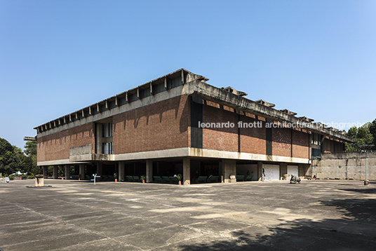 government museum & art gallery le corbusier