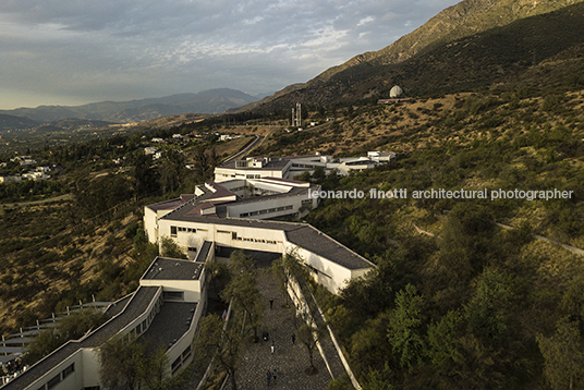 universidad adolfo ibañez - edificio a-campus peñalolen josé cruz ovalle