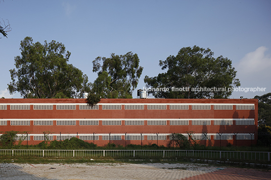 panjab university hostel for girls pierre jeanneret