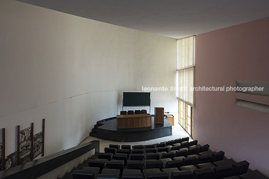 panjab university gandhi bhawan pierre jeanneret