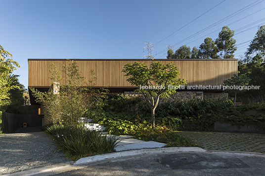 casa cwn bernardes arquitetura