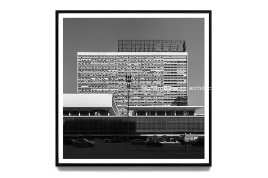 leonardo finotti: sotaques paulistanos da bauhaus - casa modernista michelle jean de castro