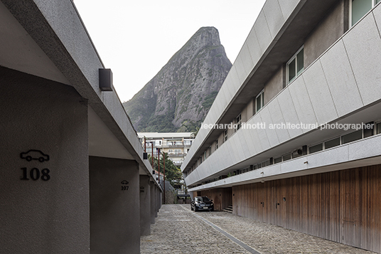 condomínio sergio bernardes bernardes arquitetura