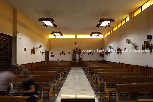 capilla del calvario luis barragán