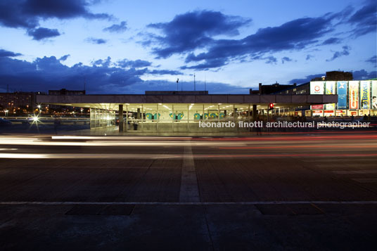 eixão bus station lucio costa