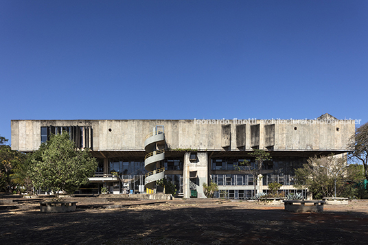 restaurante universitário - unb Antonio Carlos Moraes de Castro 