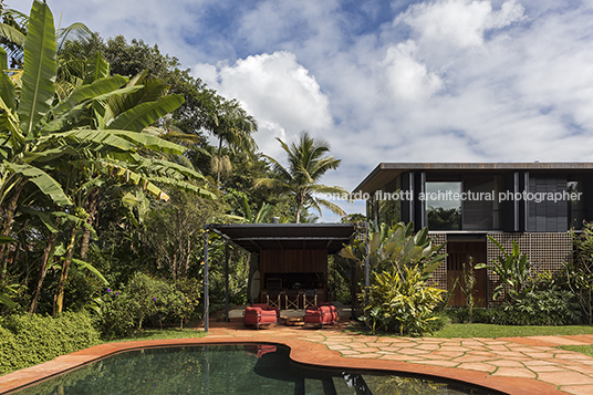 casa rma - iporanga bernardes arquitetura