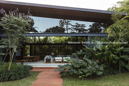 casa rma - iporanga bernardes arquitetura