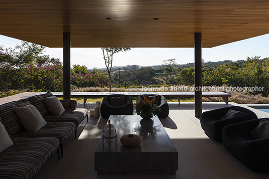 casa lr - fazenda boa vista jacobsen arquitetura