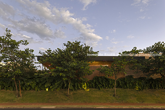 casa malu aguirre arquitetura