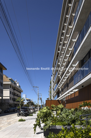 edifício jurerê on ark7 arquitetos