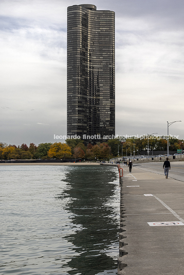 lake point tower schipporeit and heinrich