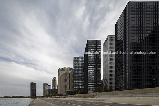 860-880 lake shore apartments mies van der rohe