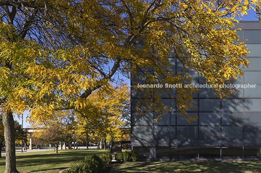 iit arthur keating hall skidmore, owings & merrill