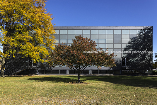 iit arthur keating hall skidmore, owings & merrill