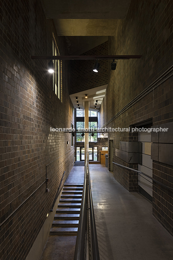 uic architecture and art building walter a. netsch