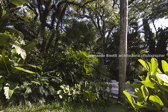 loja wooding rodrigo oliveira paisagismo