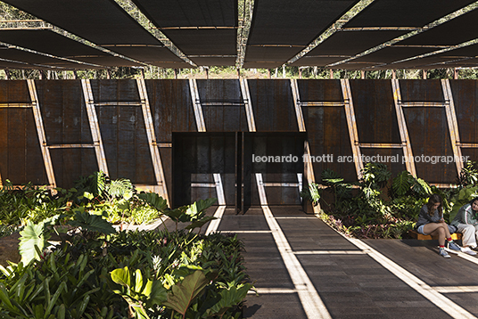 galeria yayoi kusama - inhotim mach arquitetos