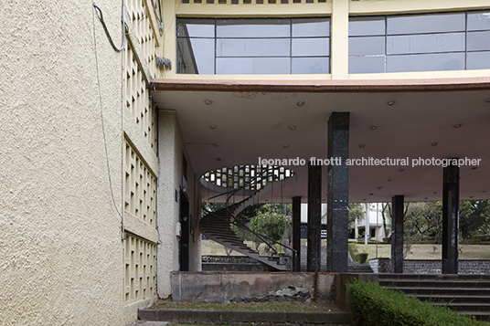 facultad economía de la universidad central del ecuador gilberto gatto sobral