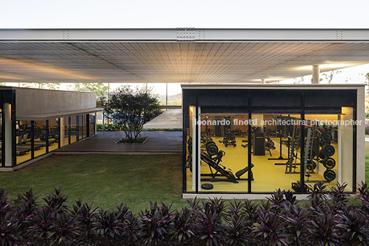 fitness center condomínio plateau d'or capote marcondes longo arquitetura e urbanismo