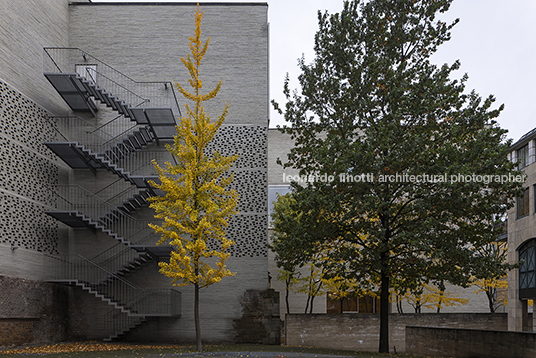 kolumba museum peter zumthor