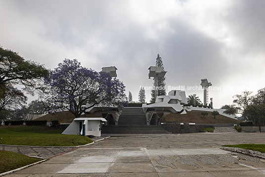 centro cultural miguel Ángel asturias efraín recinos