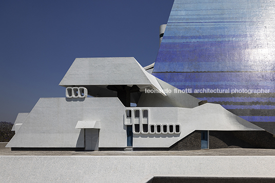 centro cultural miguel Ángel asturias efraín recinos