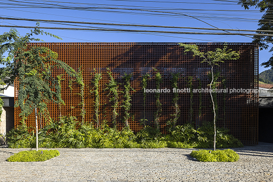 casa gf bernardes arquitetura