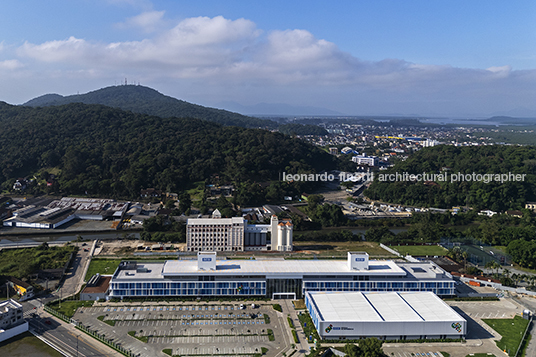 escola de referência fiesc ark7 arquitetos